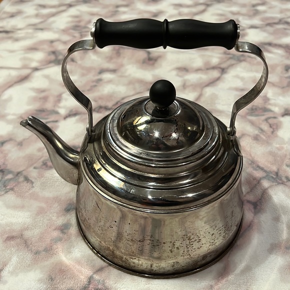 Tea Kettle - Picture 3 of 8